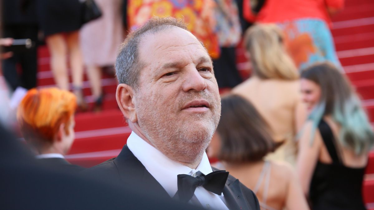 Odvolací soud zrušil rozsudek nad filmovým producentem Harveym Weinsteinem